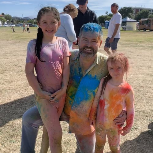Holi3 Holi3